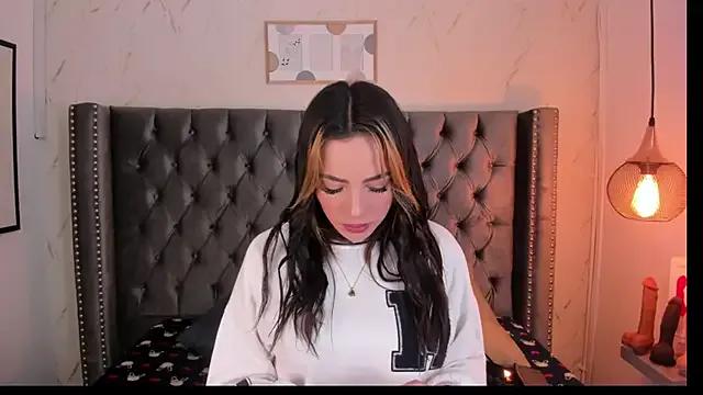 Freechat Kim_Blane on StripChat