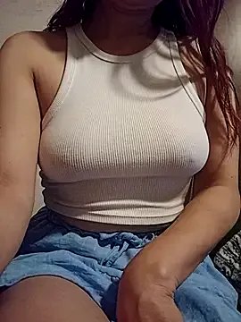 KITTEN-10 on StripChat