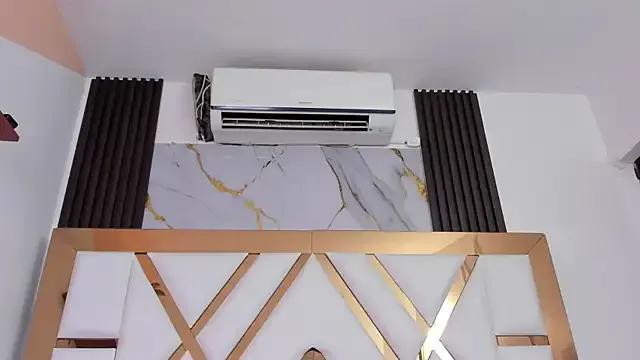 Freechat KonnySumer on StripChat