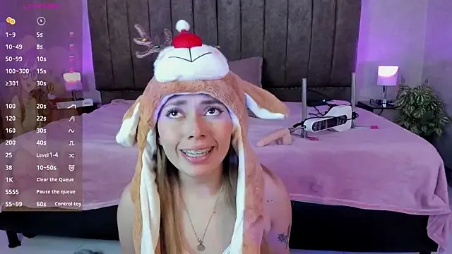 LanaMills_ on StripChat