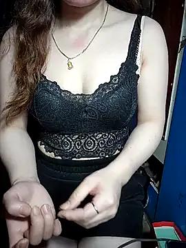 Freechat LeanaLy on StripChat