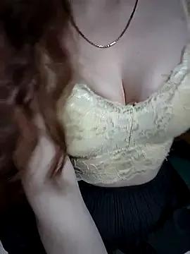 Freechat LeanaLy on StripChat