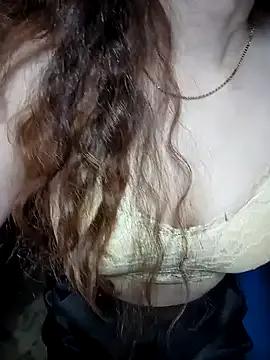 Freechat LeanaLy on StripChat