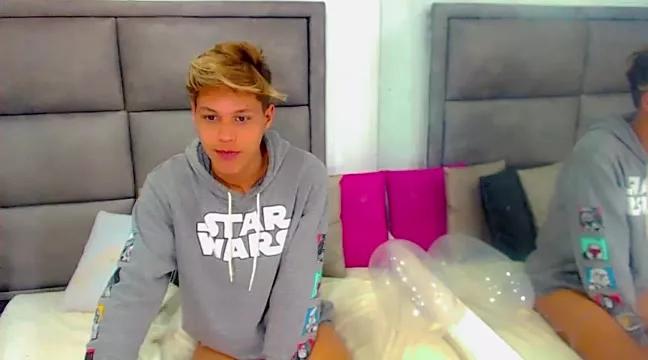 Freechat Liamscott_ on StripChat