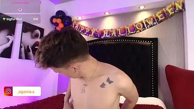 StripChat LiamWildx20 is Freechat LiamWildx20 — Kiss for you