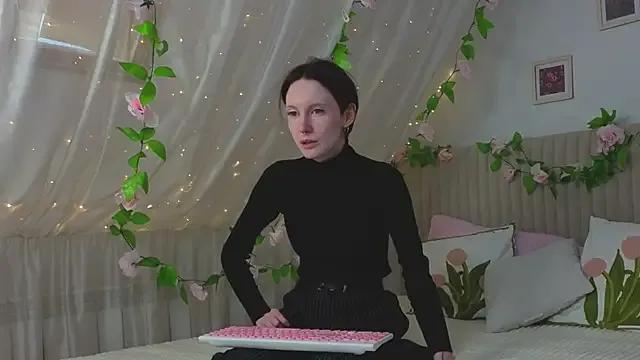 Lil_tits_girls — french kiss