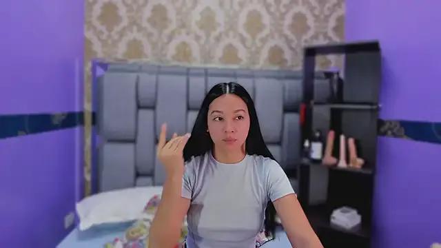 Group Lila_Pinky on StripChat