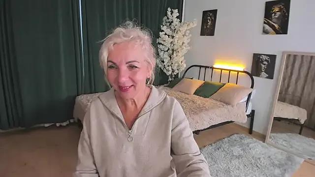 LiliaMoons on StripChat 