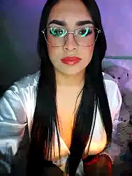 Freechat Linda_Saenz_ on StripChat