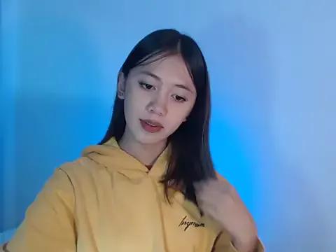 Freechat lovely_kiannaHugecock on StripChat