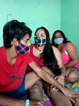 LoveOnStream on StripChat