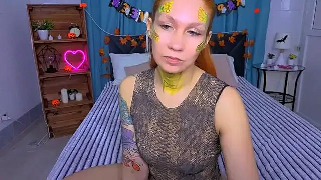 Freechat LucieHells on StripChat