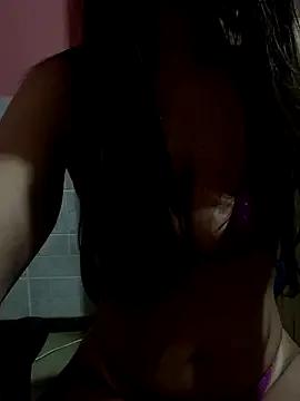 Freechat lucioliveira on StripChat