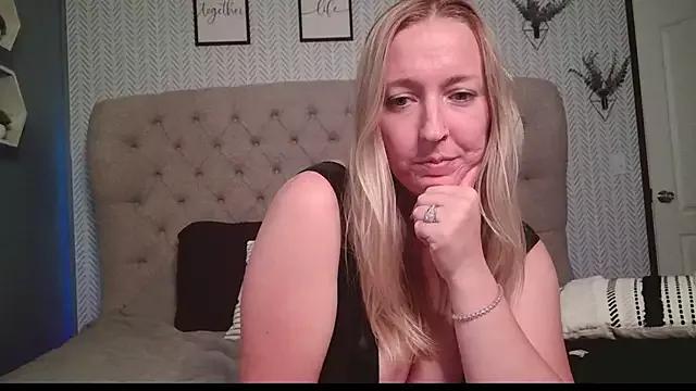 Freechat lucyallen4201 on StripChat