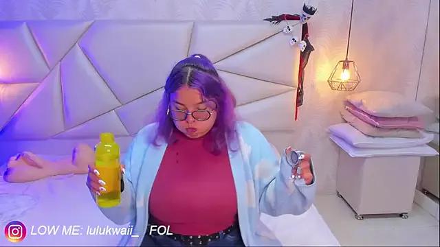 lulukawai16 on StripChat 