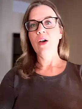 Freechat MaiseKnox on StripChat