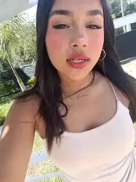 Freechat Mariangel_11 on StripChat