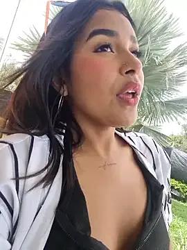 Freechat Mariangel_11 on StripChat