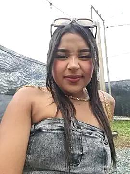 Freechat Mariangel_11 on StripChat