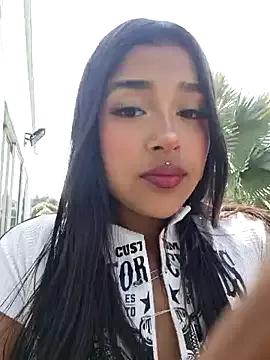 Freechat Mariangel_11 on StripChat