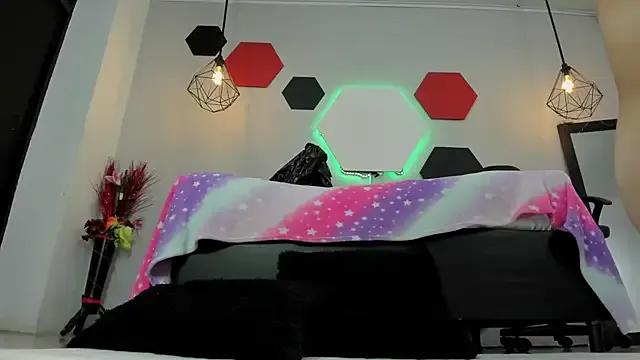 Freechat martinaclark on StripChat