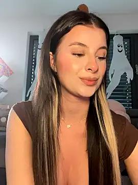 Mia-Minou on StripChat