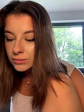 Mia-Minou on StripChat