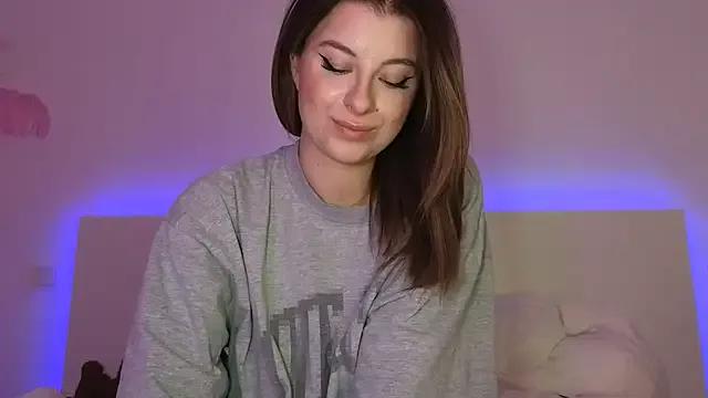 Mia-Minou on StripChat