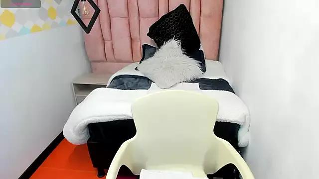 Freechat Mia_Holly__ on StripChat