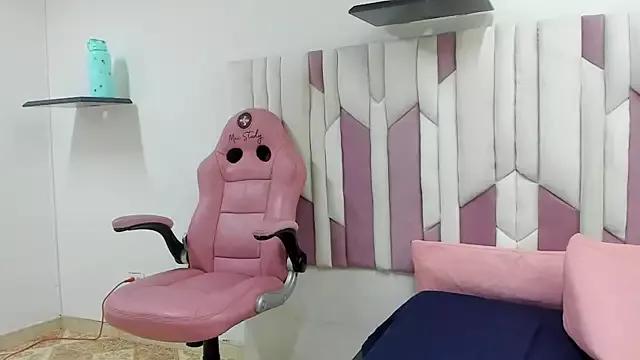 Private mia_stanfort on StripChat