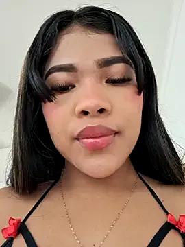 Freechat Michell_em on StripChat