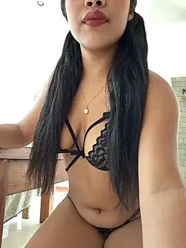 Freechat Michell_em on StripChat