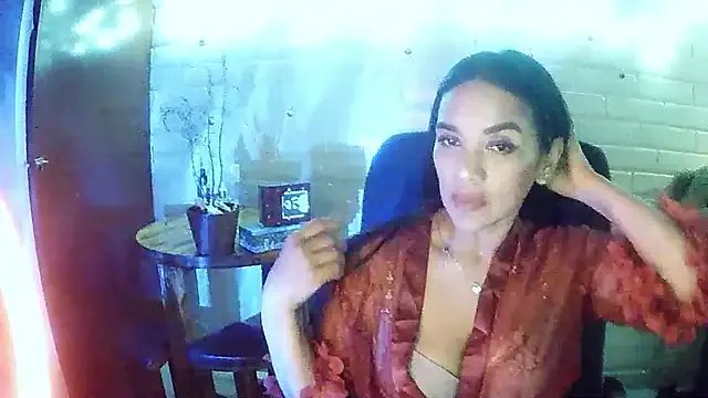 MiiaVelasquez on StripChat