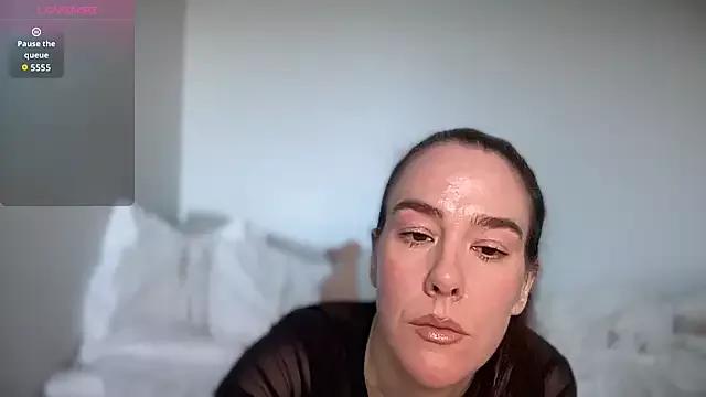 MilkyHoneyLullabies on StripChat