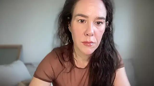 MilkyHoneyLullabies on StripChat