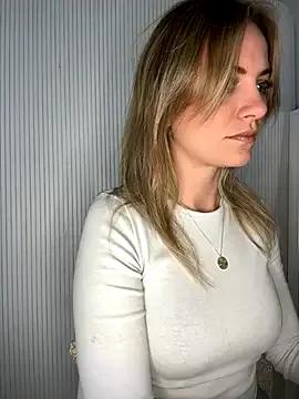 Freechat Milla__one on StripChat