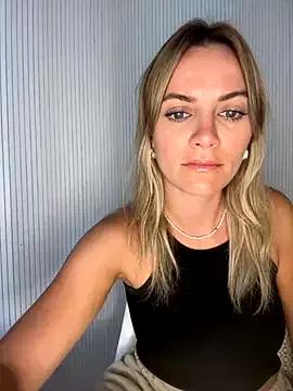 Freechat Milla__one on StripChat