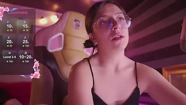 Freechat milly_kenner on StripChat