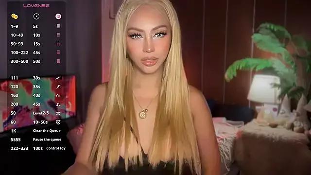 Private Miss-Victoria69 on StripChat