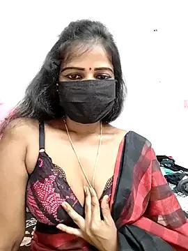 Misss-julli on StripChat 