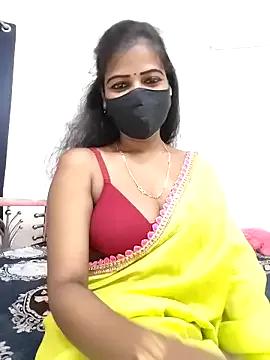 Misss-julli on StripChat 