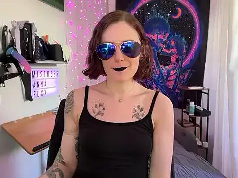 Freechat mistressannafoxx on StripChat