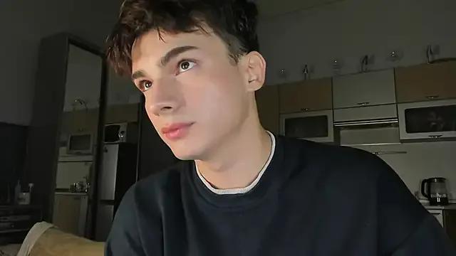 Freechat mystic_evan on StripChat