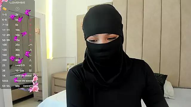 Freechat nashi_ra on StripChat