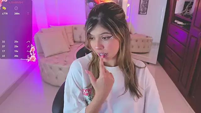 Private NATAASHA___ on StripChat