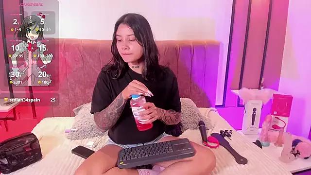 Nathalia_Stone on StripChat