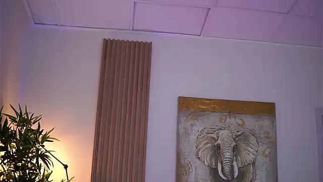 NinaSolenne on StripChat