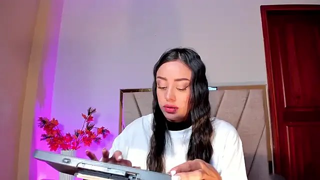 NoraDasilva — Doggy style in panties