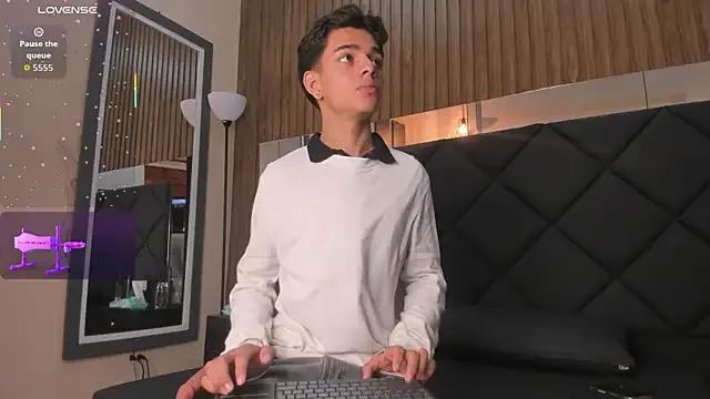 Private owen__johnson on StripChat