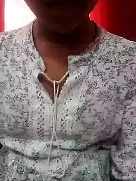 pari_rani7 on StripChat